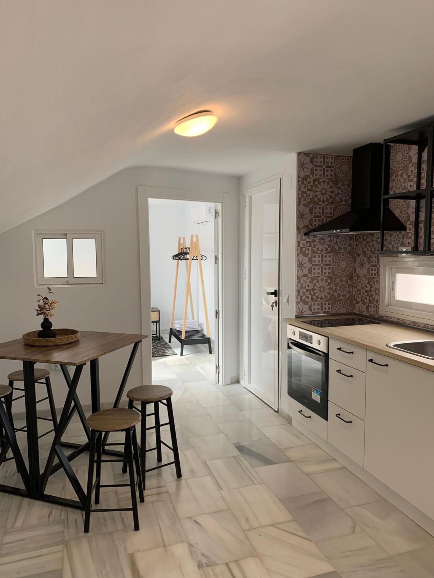 Mandala Attic Apartment มาลากา ภายนอก รูปภาพ